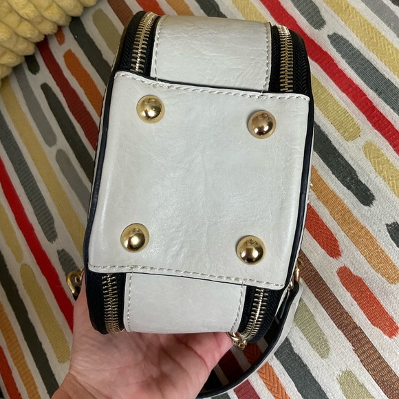 Elegant White & Cream Round Crossbody Bag. NWOT - Picture 5 of 9